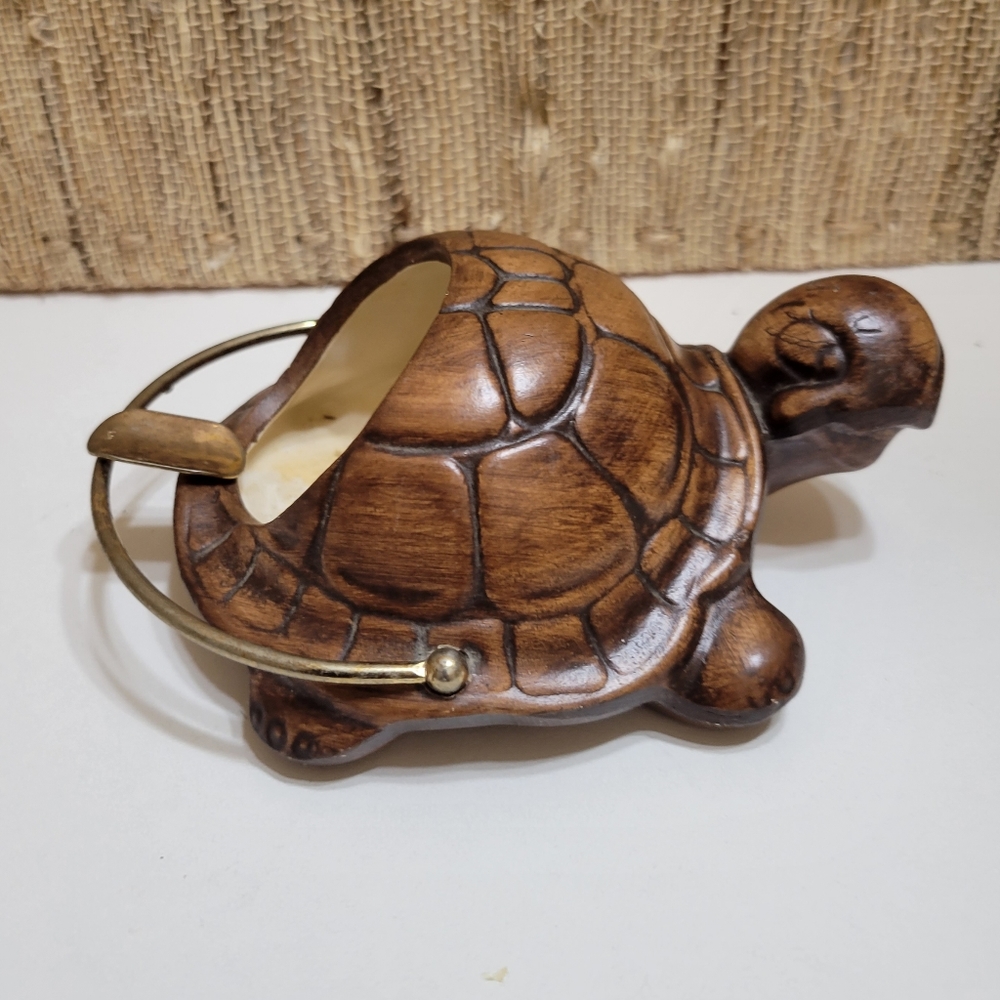Vintage 50s Treasure Craft Pottery Turtle Basket Ashtray